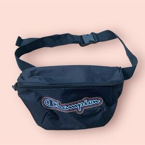 Champion Crossbody Bag -Black